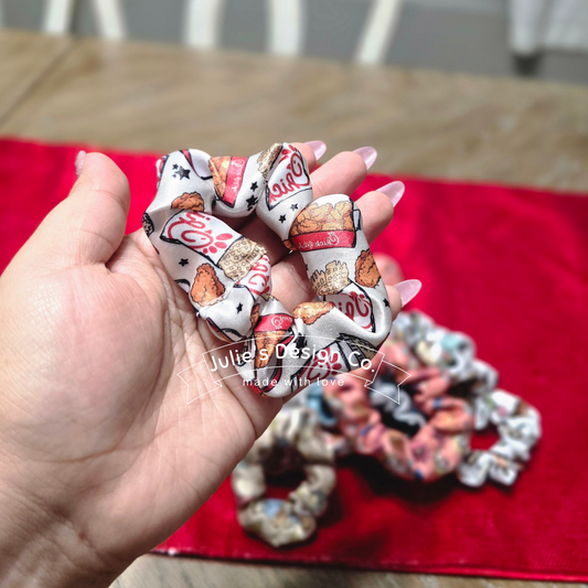 Chicfila - Scrunchie